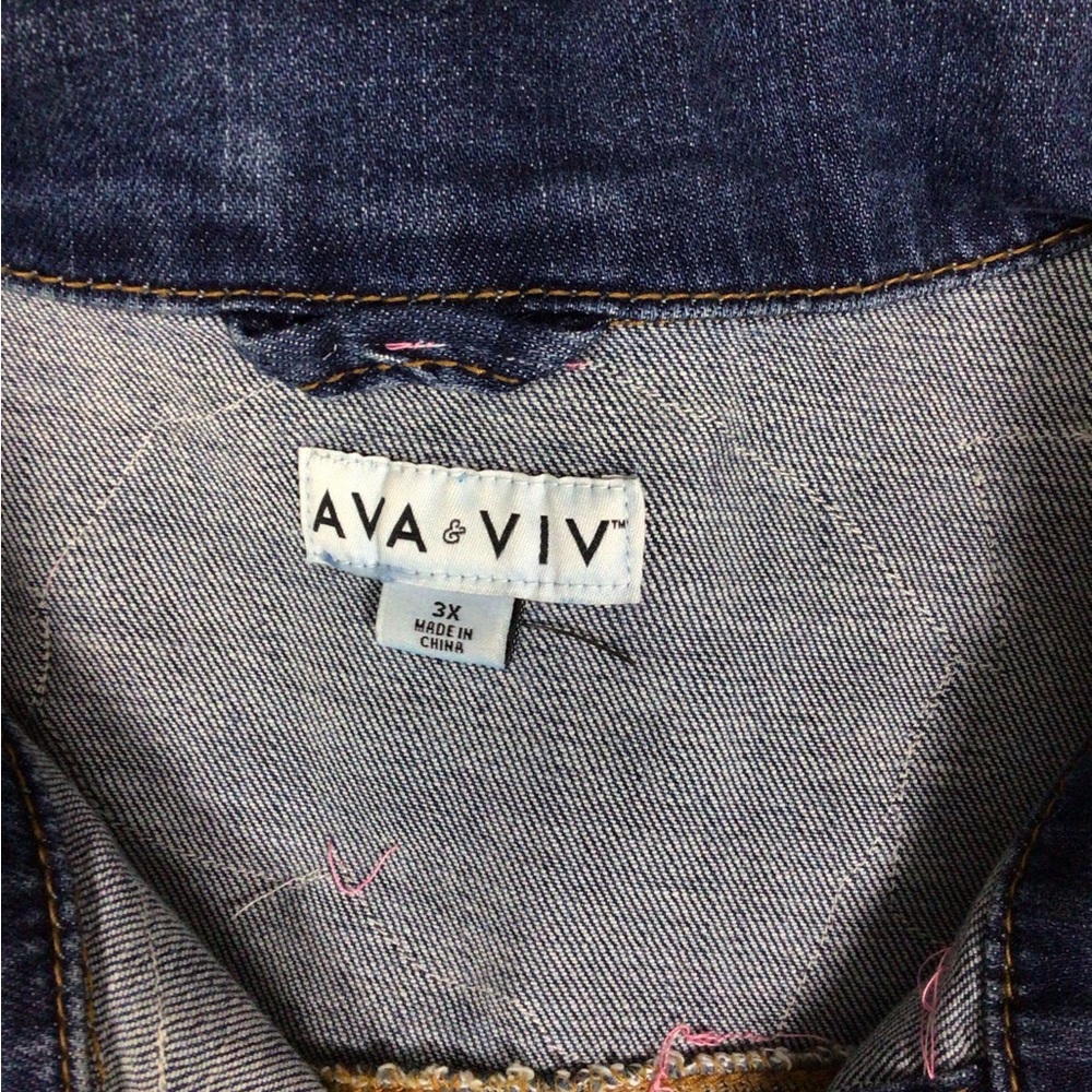 Upcycled Ava & Viv Floral-Accent Dark Blue Denim Jacket One of a Kind 3X - Picture 9 of 9